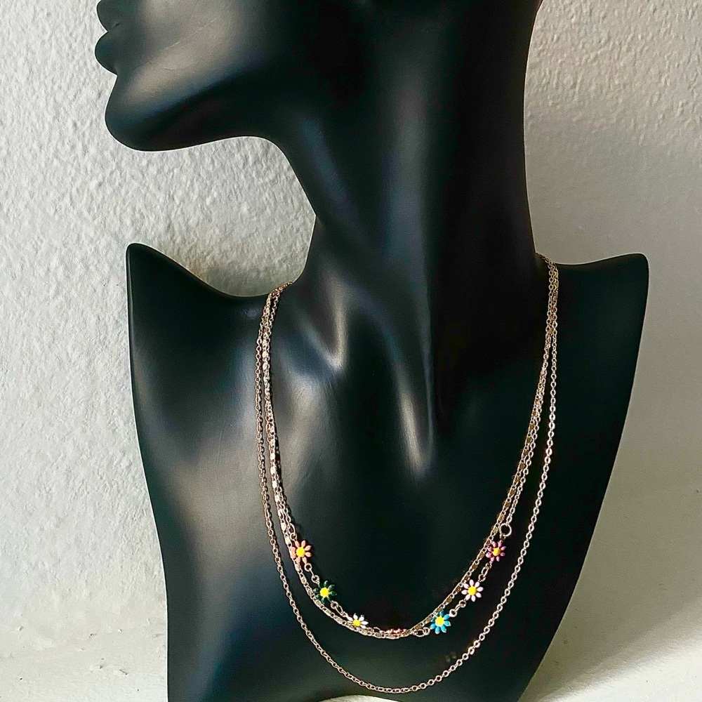 Floral Whimsy Necklace Set - Picture 4 of 7